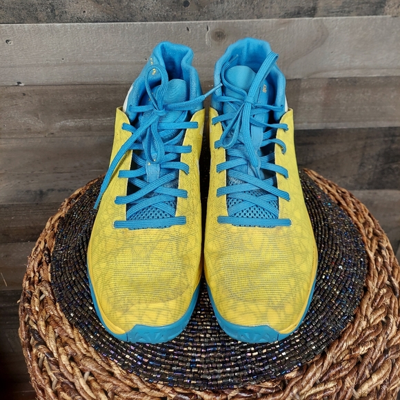 Under Armour Other - Under Armour Compfit Sneakers